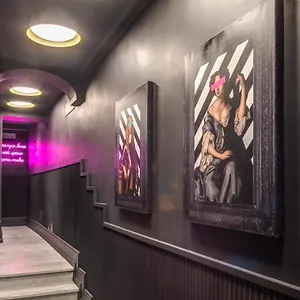  בית הארחה Palazzetto Trevi איטליה