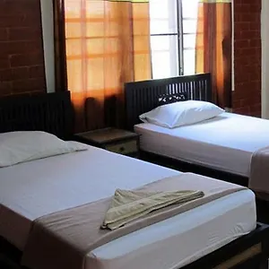 Sunny Hotel